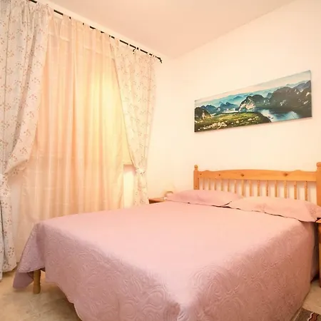With A Garden View And Swimming Pool Er-101 Appartamento *